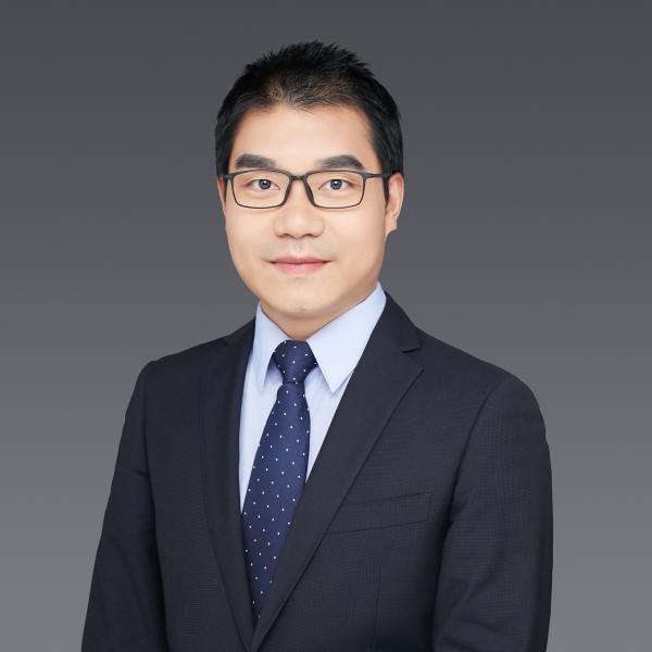 盛智明,ok138cn太阳集团古天乐副院长、副教授、博士生导师。长期从事城市社会治理研究,重点关注社区纠纷解决机制、社会群体集体行动及其后果、政府的风险应对策略、政策制度执行过程等。2019年入选上海市“曙光计划”。在《社会学研究》、《社会》、China Quarterly等国内外权威与核心期刊发表论文10余篇,出版专著1部、合著1部、译著3部。主持国家社科基金重大项目子课题、国家社科基金青年项目、上海市哲学社会科学规划项目、上海市人民政府决策咨询项目等多个国家和省部级课题。多项政府决策咨询报告获批示和采纳。荣获中国社会学会优秀论文一等奖(2012年)和二等奖(2015年、2018年),2018年获上海市哲学社会科学优秀成果学科学术奖二等奖,2020年获民政部民政政策理论研究二等奖。 盛智明,ok138cn太阳集团古天乐副院长、副教授、博士生导师。长期从事城市社会治理研究,重点关注社区纠纷解决机制、社会群体集体行动及其后果、政府的风险应对策略、政策制度执行过程等。2019年入选上海市“曙光计划”。在《社会学研究》、《社会》、China Quarterly等国内外权威与核心期刊发表论文10余篇,出版专著1部、合著1部、译著3部。主持国家社科基金重大项目子课题、国家社科基金青年项目、上海市哲学社会科学规划项目、上海市人民政府决策咨询项目等多个国家和省部级课题。多项政府决策咨询报告获批示和采纳。荣获中国社会学会优秀论文一等奖(2012年)和二等奖(2015年、2018年),2018年获上海市哲学社会科学优秀成果学科学术奖二等奖,2020年获民政部民政政策理论研究二等奖。